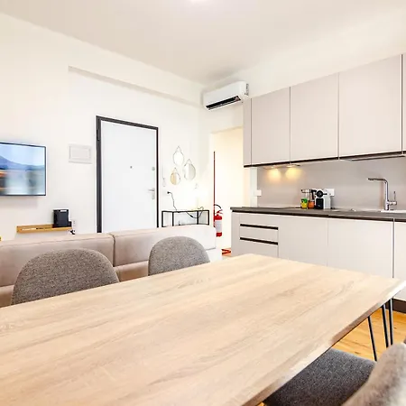 Vela Apartment